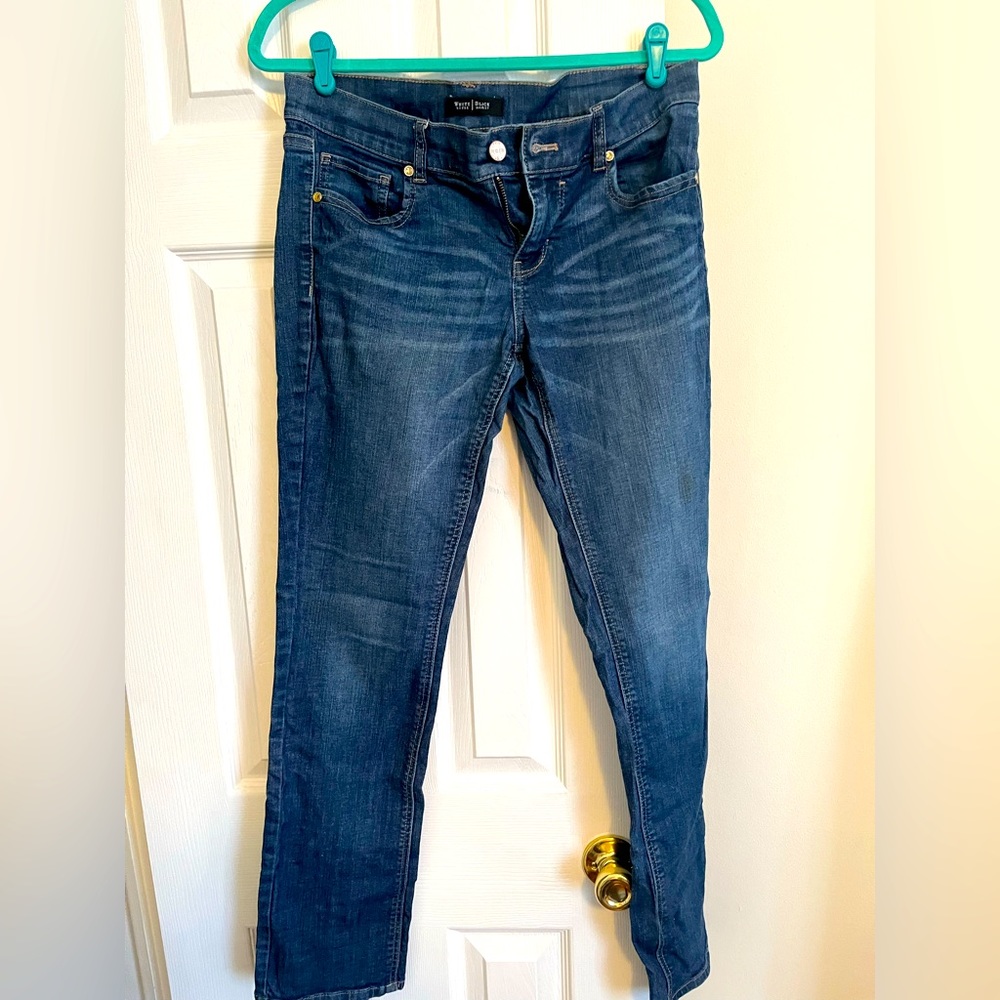 White House Black Market Straight Leg Jeans SZ 6R
